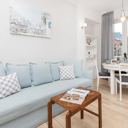 Beautiful Blue Sky By Renters Apartment