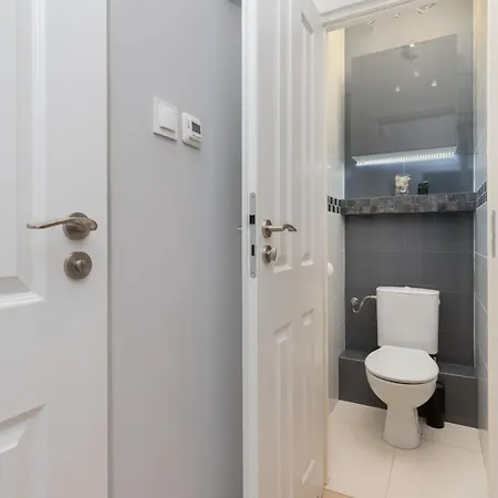 Beautiful Blue Sky By Renters *