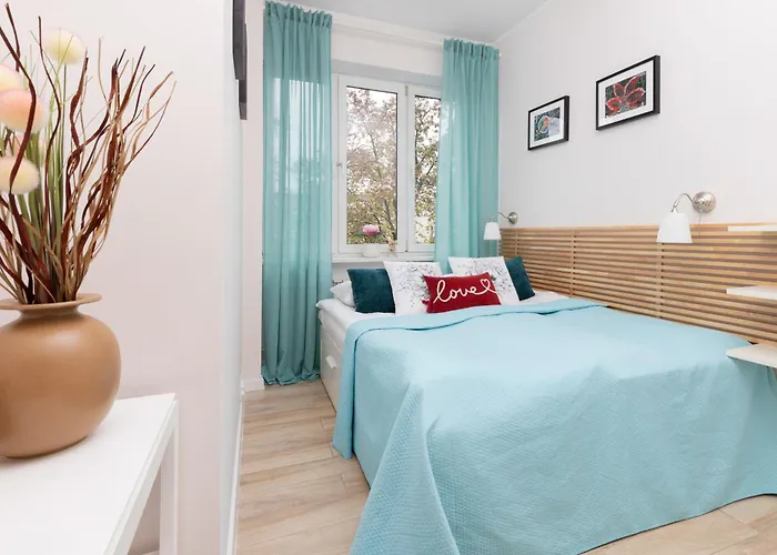 Beautiful Blue Sky By Renters * Warszawa