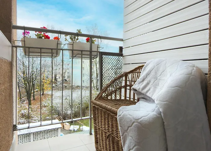 Beautiful Blue Sky By Renters Lejlighed Warszawa